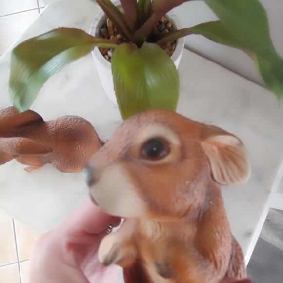 Vintage Harvey Knox Pair of Hand Painted Japan Rabbits, 1983 Global Art. - Picture 6 of 14